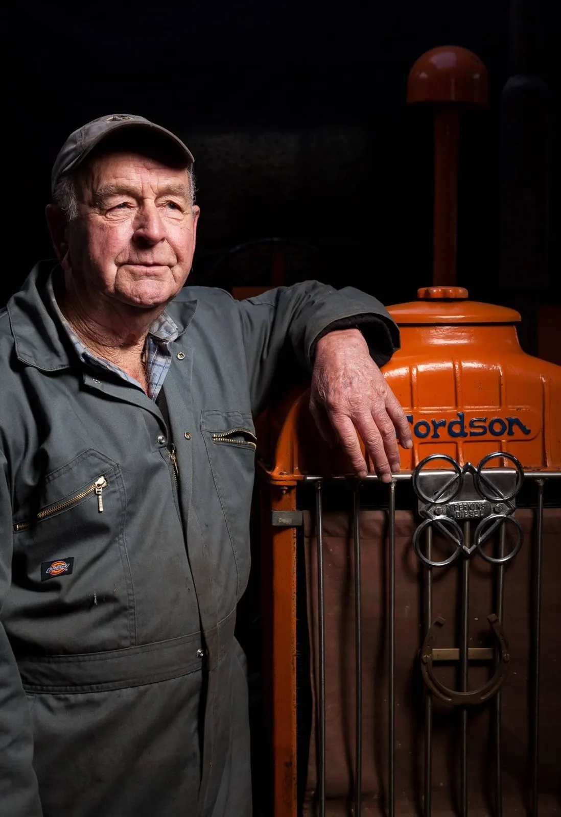 Colour portrait of Geoff Phillips